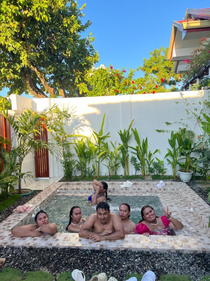 Rich-Vania Suites General Luna  Ngoại thất bức ảnh