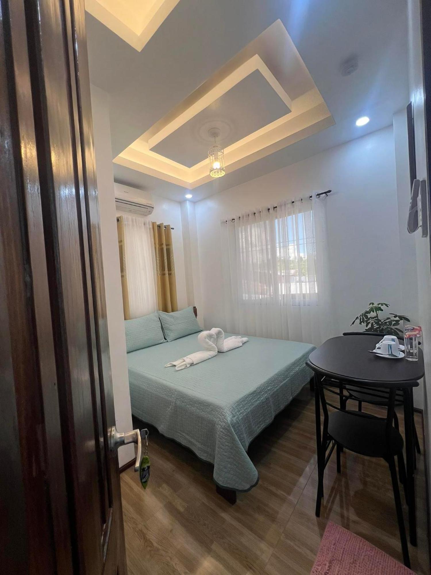 Rich-Vania Suites General Luna  Ngoại thất bức ảnh